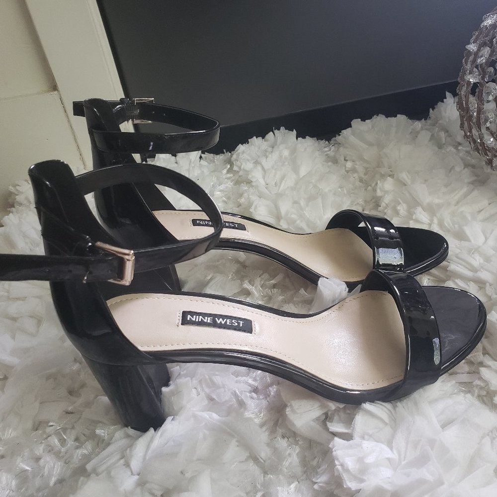 Brand new! Nine west Women's Ankle Strap Heel Sandals